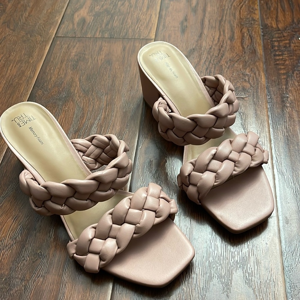 Womens sandals